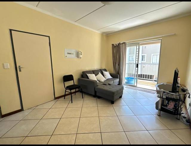 2 BEDROOM APARTMENT FOR SALE IN FERNDALE